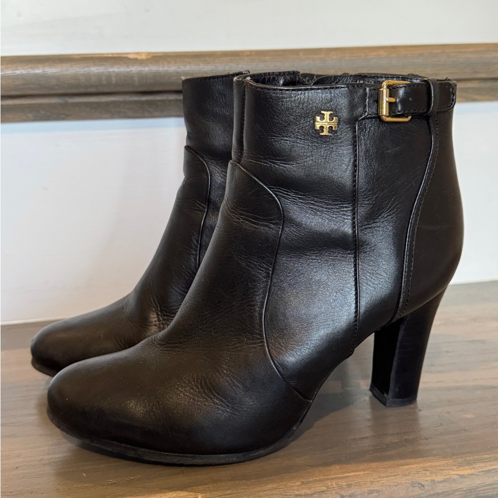 Tory Burch Milan Ankle Black Heeled Boots with Gold Detail Bootie